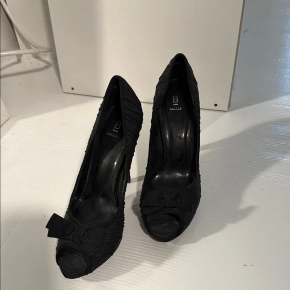 Black Peep-Toe Heels - Picture 1 of 9